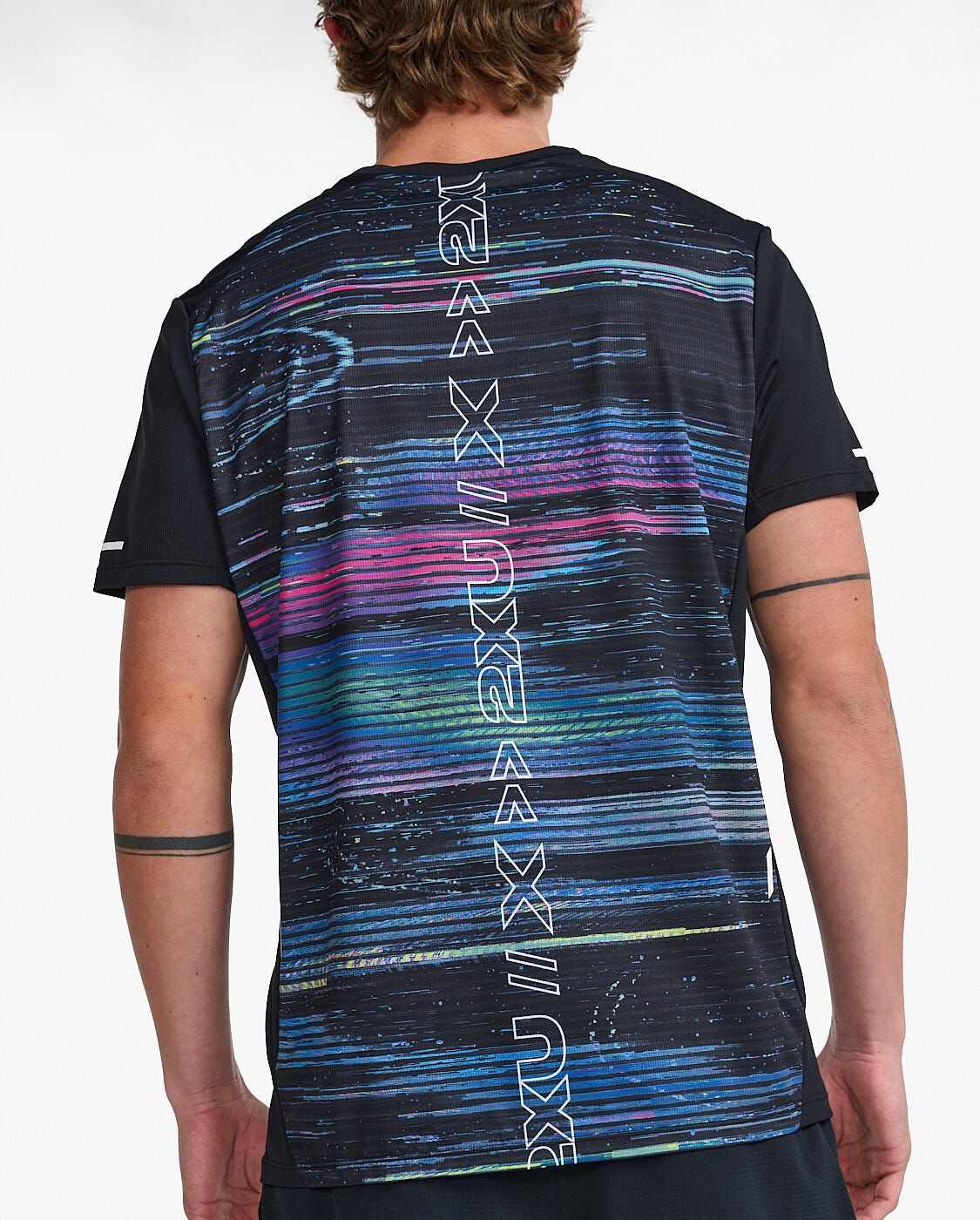 glitch/white reflective