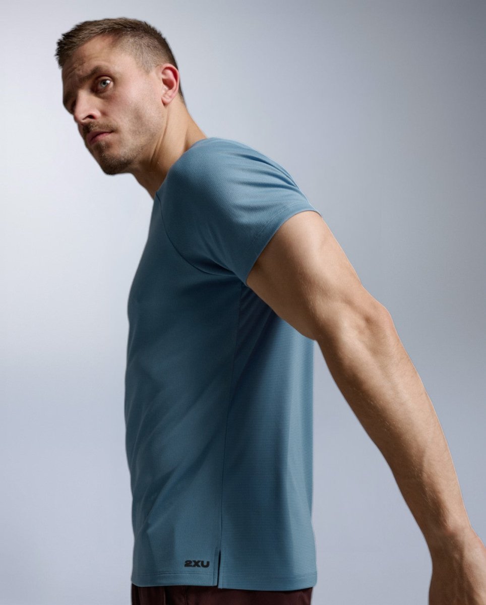 Aero Mesh Tee Laufshirt Herren - blue shade/black reflective