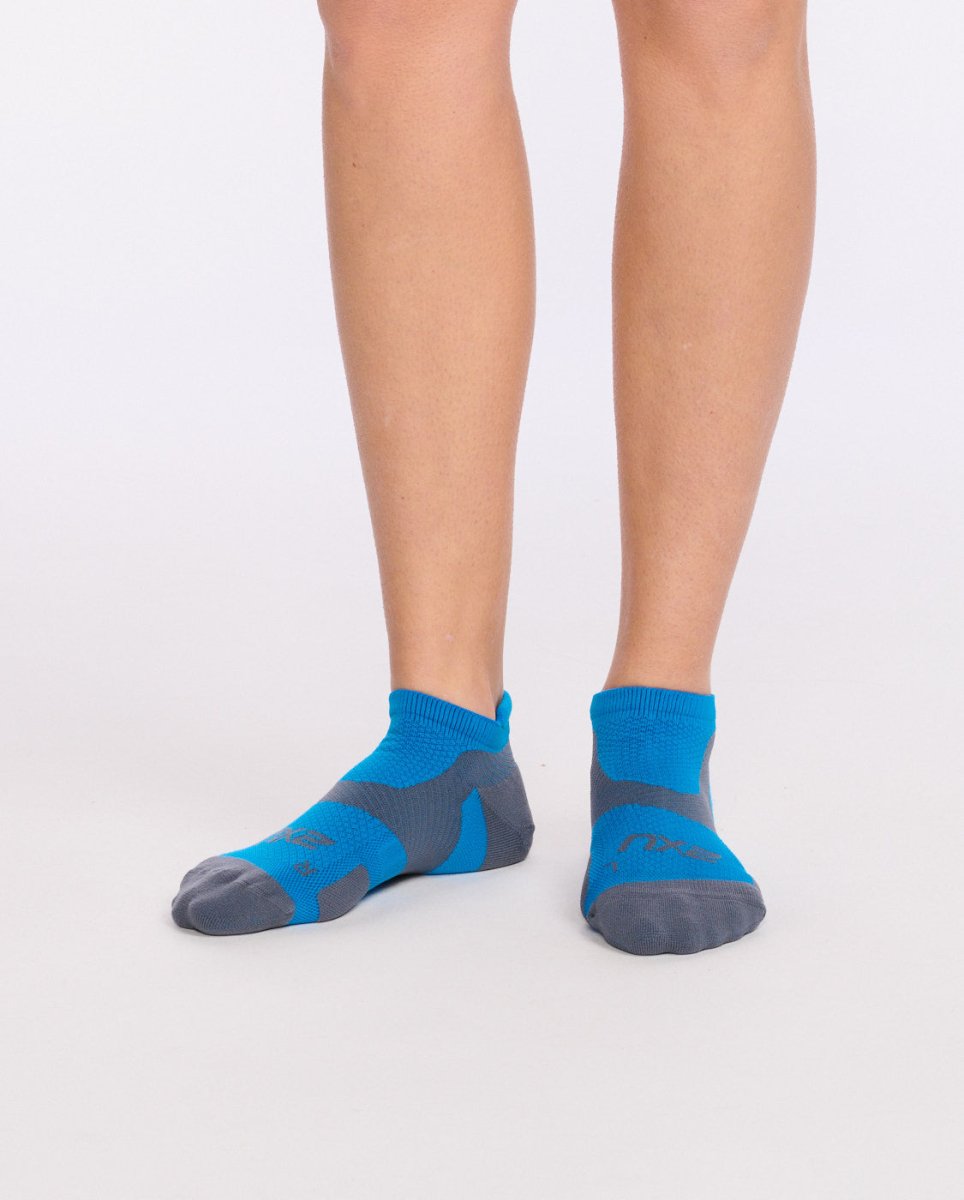vibrant blue/grey