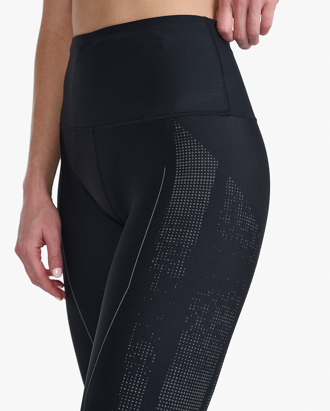 black/black reflective