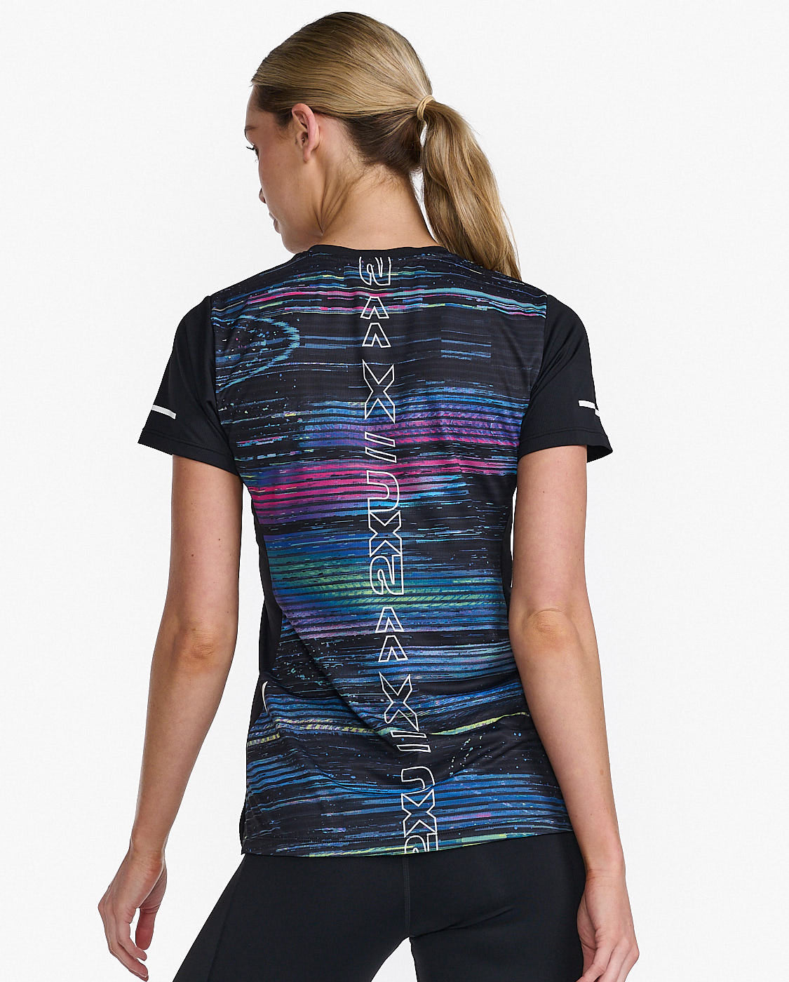 glitch/white reflective