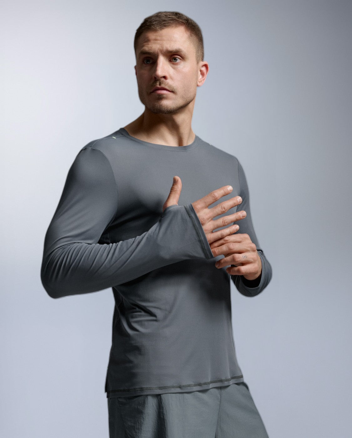 Aero Trail Long Sleeve Laufshirt Herren - turbulence/black reflective