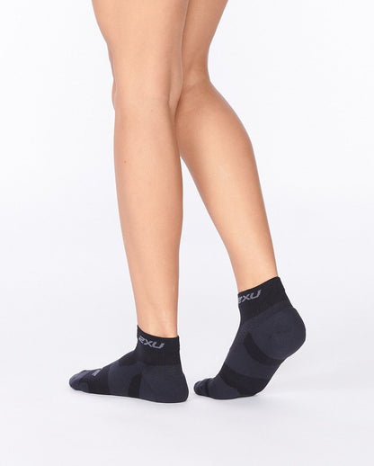 VECTR 1/4 crew sock Compression socks - black/titanium