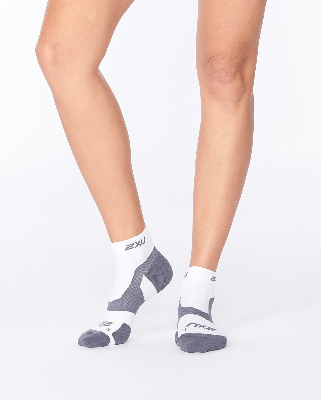 VECTR 1/4 crew sock Compression socks - white/grey