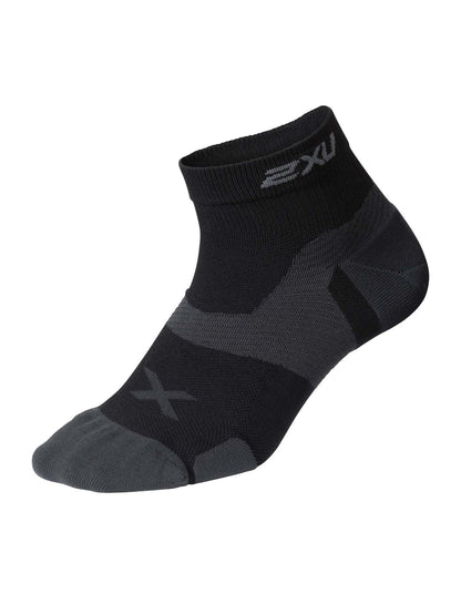 Vectr Cushion 1/4 Crew Socks Compression socks - black/titanium