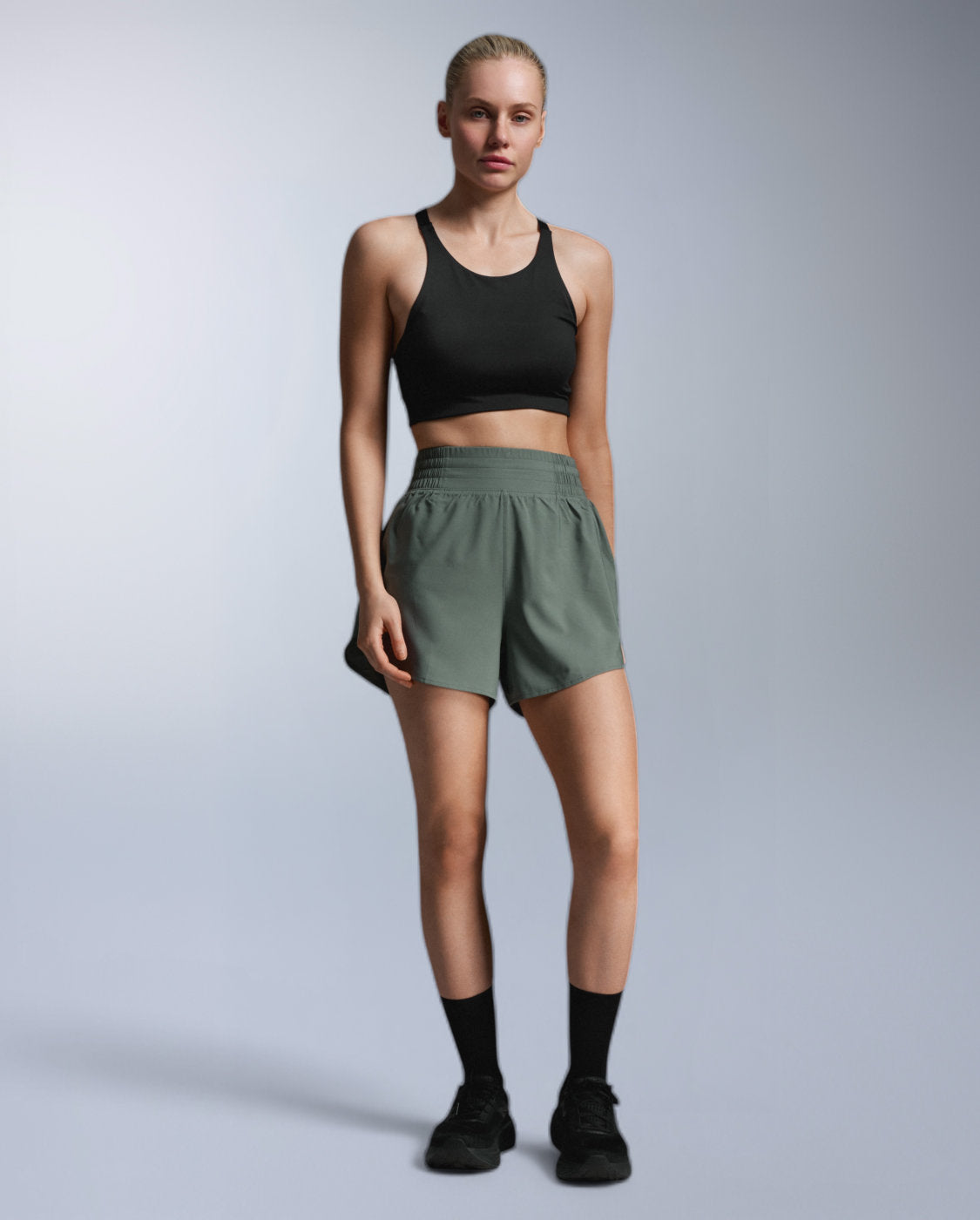 Aero Hi-Rise 4 Inch Shorts Laufhose Damen - olive leaf/olive leaf reflect